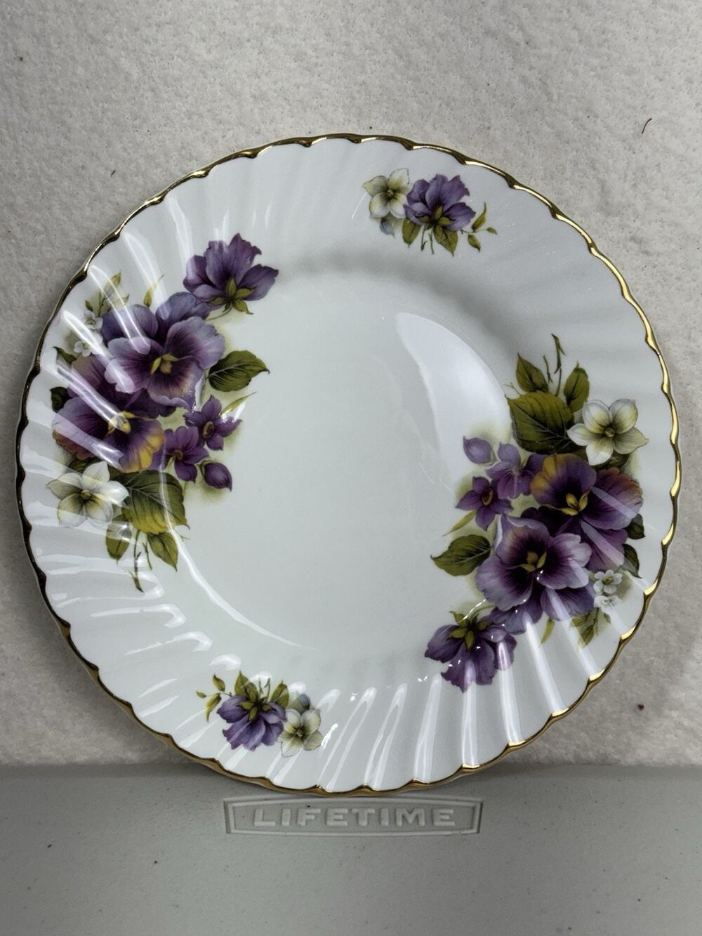 Pansy Royal Patrician 8” Plate Purple Flowers England Bone China Swirl Rim Gold
